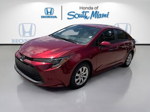 Used 2024 Toyota Corolla LE FWD image 3