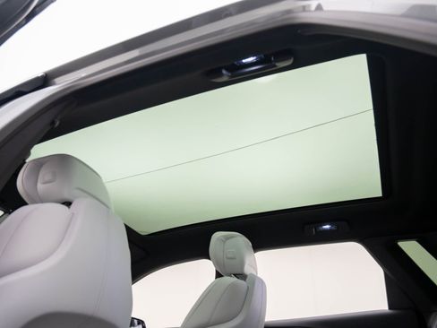 New 2026 Cadillac Lyriq Luxury image 10