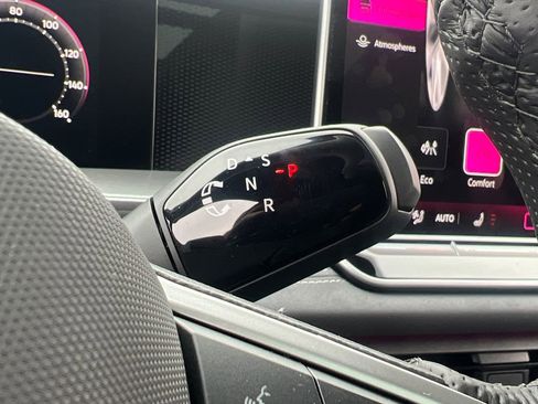 New 2026 Volkswagen Tiguan SE R-Line image 32