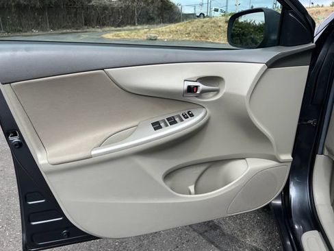 Used 2010 Toyota Corolla LE FWD image 16