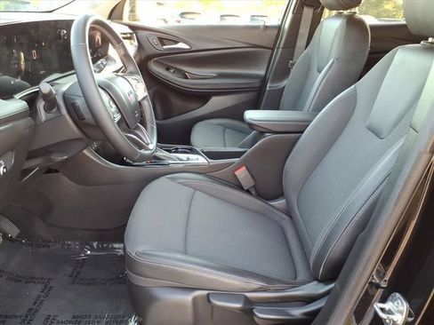 Certified 2024 Buick Encore GX Preferred AWD/4WD image 5