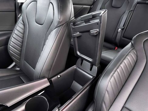 New 2026 Hyundai Elantra Limited image 11