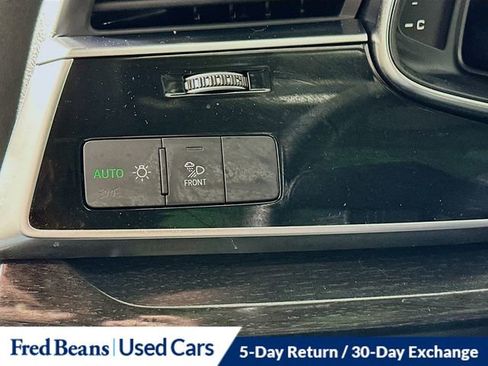 Used 2025 Audi Q7 2.0T Premium w/ Convenience Package image 11