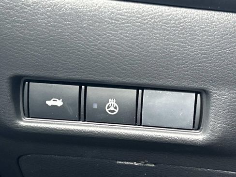 New 2026 Nissan Sentra SV w/ SV Convenience Package FWD image 24