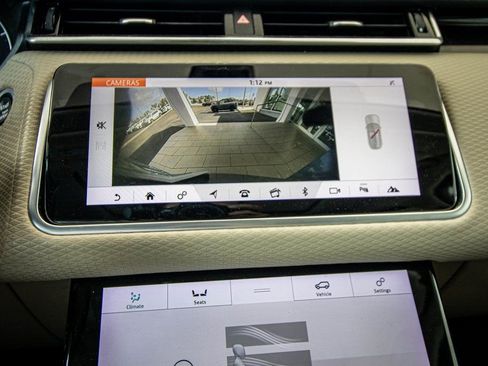 Used 2020 Land Rover Range Rover Velar S image 4