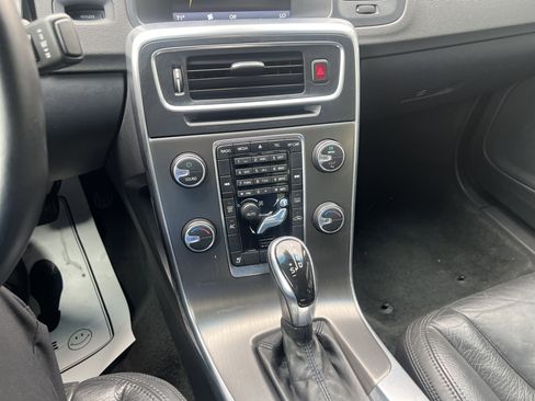 Used 2014 Volvo S60 T5 image 22
