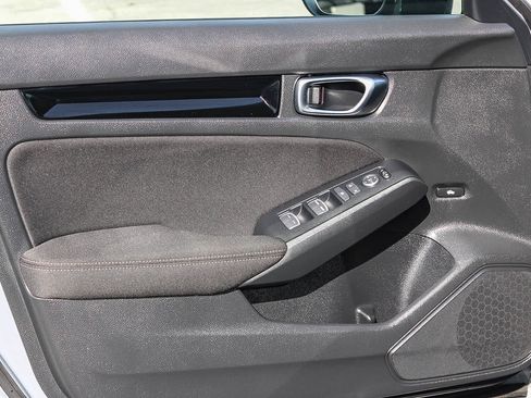 Certified 2025 Honda Civic Sport image 21