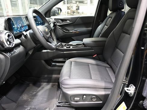 New 2026 Chevrolet Equinox LT w/ Convenience Package II image 9