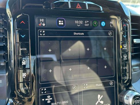 Used 2024 RAM 2500 Laramie image 25