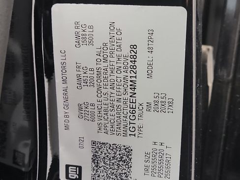 Used 2021 GMC Canyon Denali image 32