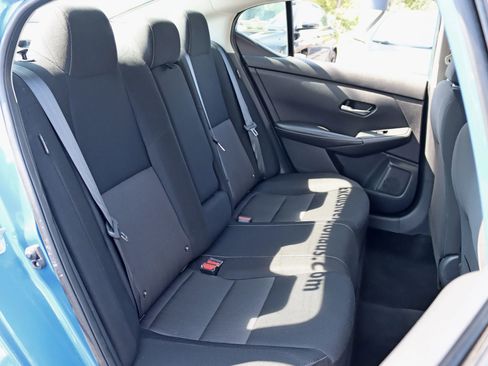 Used 2020 Nissan Sentra SV image 27