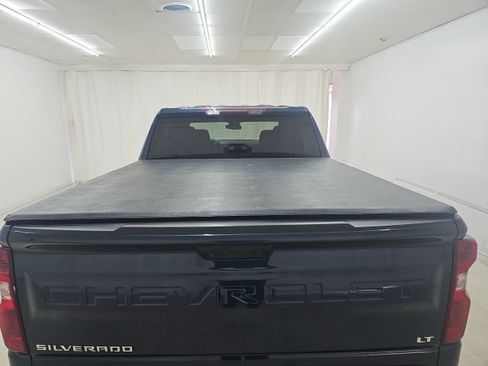 Used 2023 Chevrolet Silverado 1500 LT AWD/4WD image 13