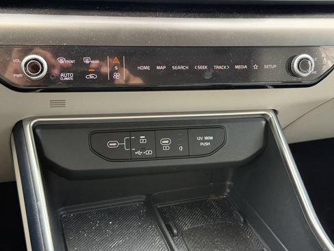 Used 2026 Kia Carnival SX Prestige FWD image 28