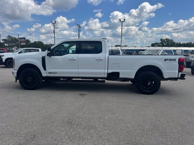 Used 2025 Ford F250 XLT w/ Black Appearance Package AWD/4WD image 2