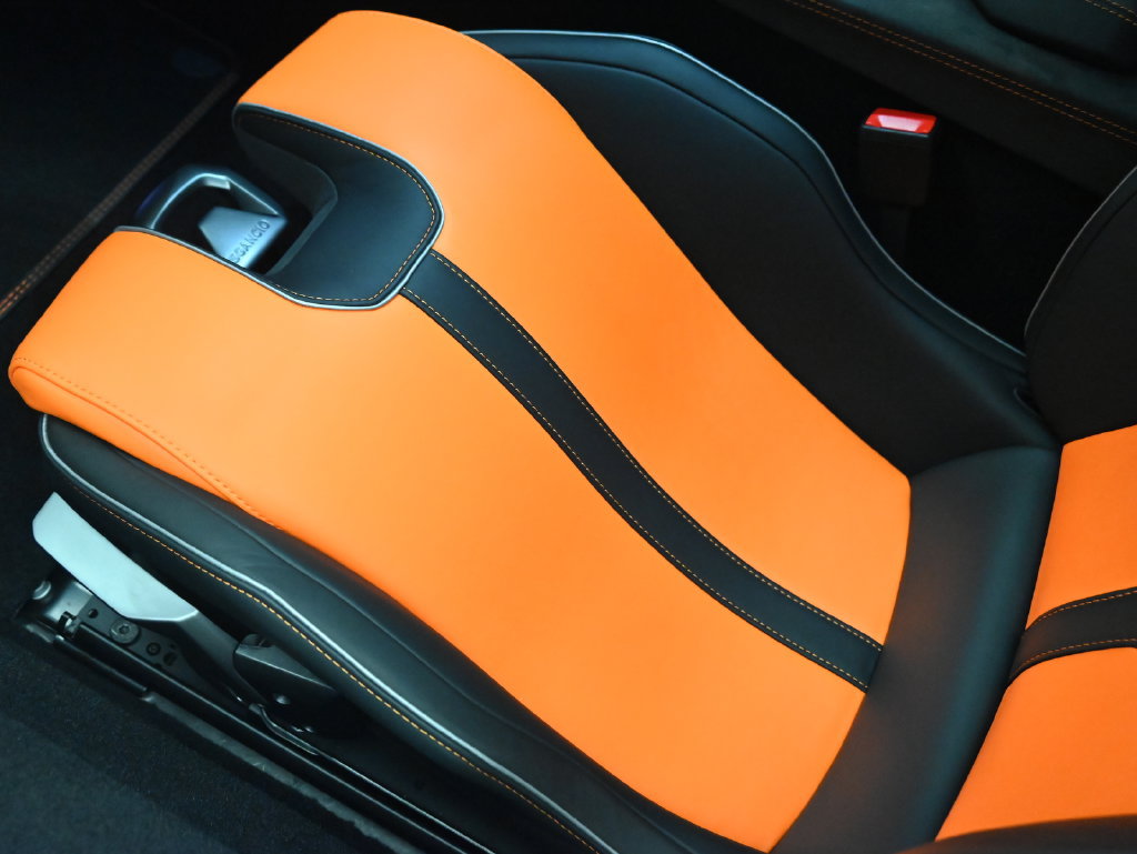 Used 2026 Lamborghini Revuelto AWD/4WD image 15