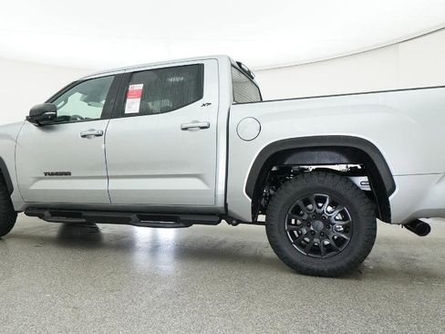 New 2026 Toyota Tundra SR5 AWD/4WD image 17