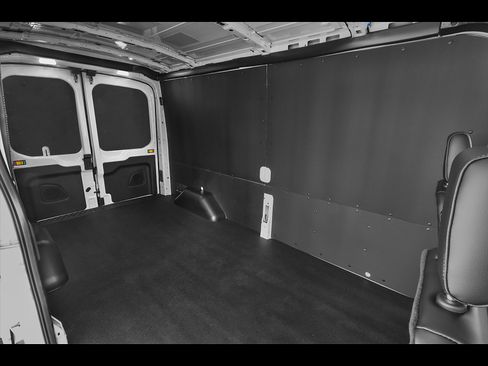 Used 2023 Ford Transit 250 Medium Roof image 9