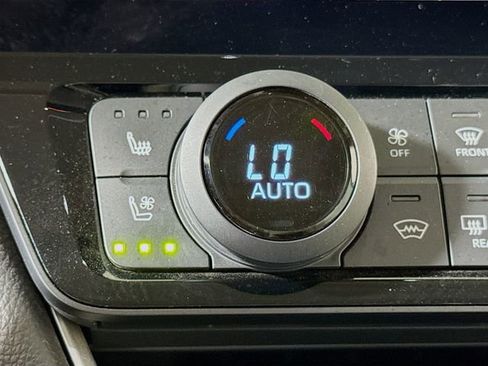 Used 2024 Toyota Grand Highlander FWD image 18