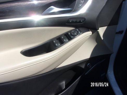 Used 2018 Buick Enclave Premium w/ Experience Buick Package AWD/4WD image 9