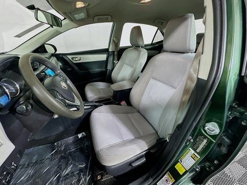 Used 2016 Toyota Corolla LE FWD image 12