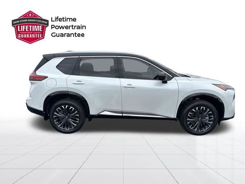 New 2026 Nissan Rogue Platinum image 4