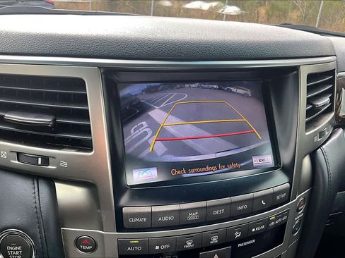 Used 2013 Lexus LX 570 4WD image 26