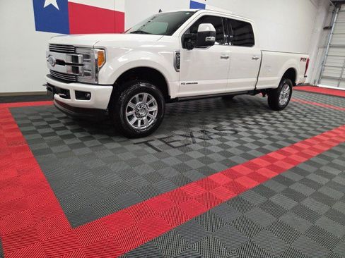 Used 2019 Ford F350 Limited AWD/4WD image 2