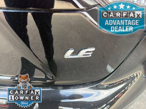 Used 2025 Toyota Corolla LE FWD image 10