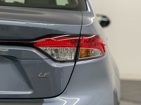 Used 2026 Toyota Corolla LE FWD image 11
