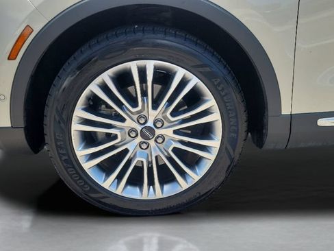 Used 2018 Lincoln MKX Reserve w/ Driver Assistance Package AWD/4WD image 26
