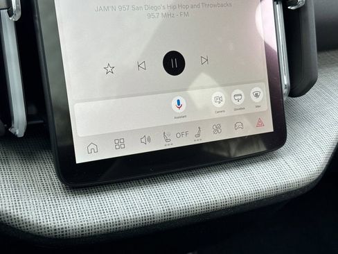 New 2026 Volvo EX30 Plus w/ Climate Package RWD image 20