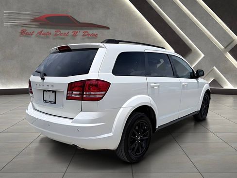 Used 2020 Dodge Journey SE w/ SE Popular Equipment Group FWD image 10