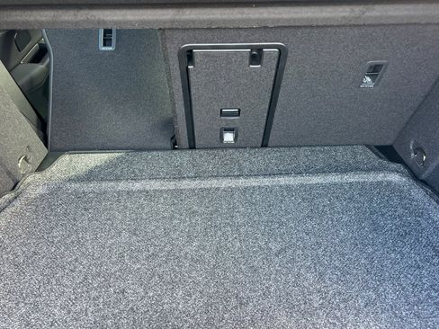 New 2026 Volkswagen Golf 2.0T image 15