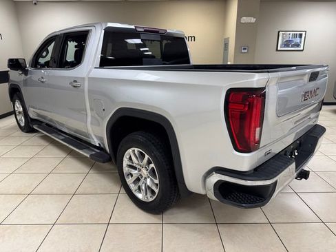 Used 2021 GMC Sierra 1500 SLT RWD image 4