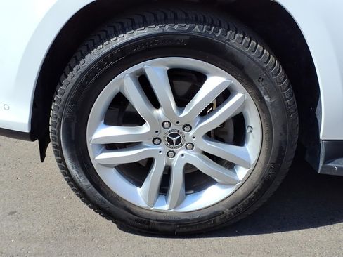 Used 2017 Mercedes-Benz GLS 450 4MATIC image 9