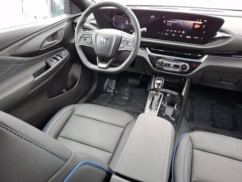 Certified 2025 Buick Envista Sport Touring w/ Convenience I Package image 14