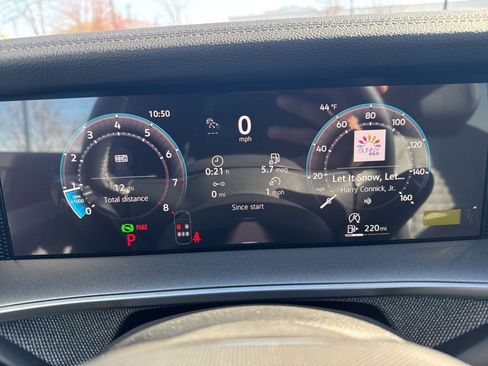 New 2026 Volkswagen Tiguan S FWD image 36