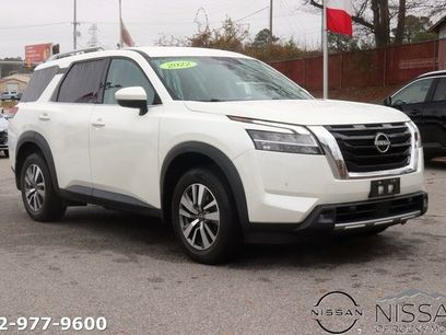 Used 2022 Nissan Pathfinder SL