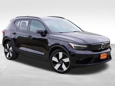 Used 2023 Volvo XC40 Recharge Ultimate w/ Protection Package Premier AWD/4WD image 1