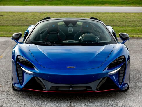 New 2025 McLaren Artura Spider image 16