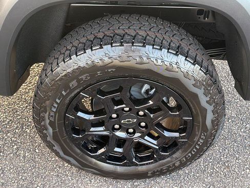 New 2026 Chevrolet Colorado Trail Boss AWD/4WD image 12