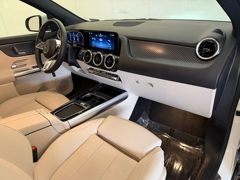 Used 2025 Mercedes-Benz GLA 250 4MATIC image 22