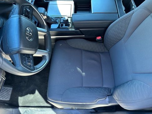Used 2025 Toyota Sequoia SR5 AWD/4WD image 17