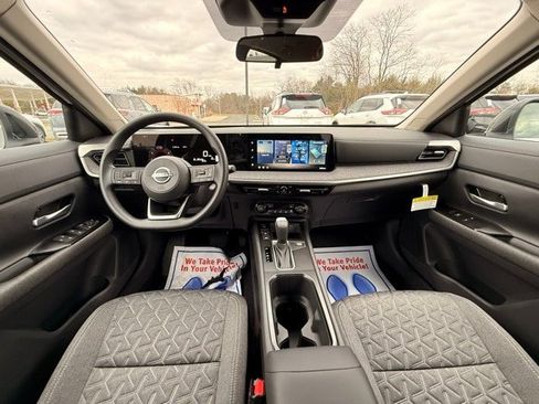 New 2026 Nissan Kicks SV w/ Cold Weather Package image 17