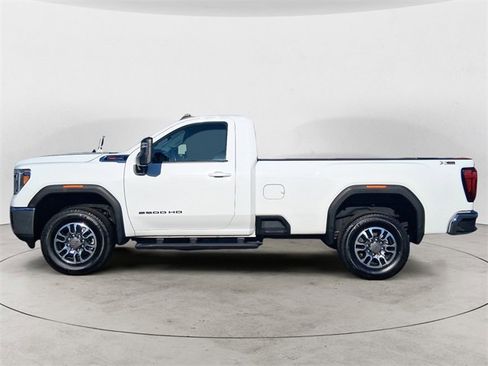 Used 2022 GMC Sierra 2500 SLE image 2