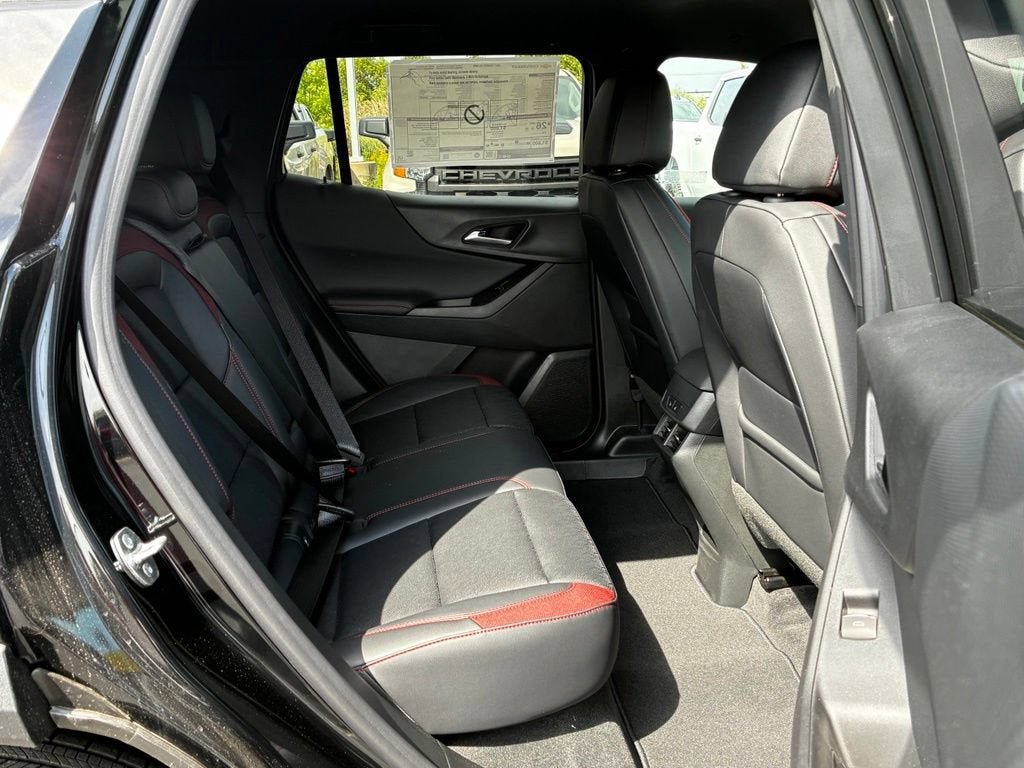 New 2027 Chevrolet Equinox RS w/ Convenience Package III AWD/4WD image 31