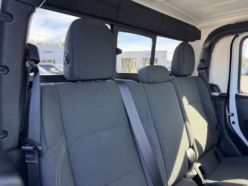 Used 2024 Jeep Gladiator Sport image 35