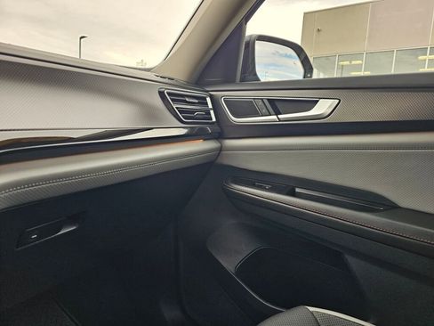 Certified 2025 Volkswagen Atlas Peak Edition SE image 26