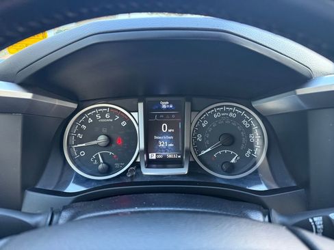 Used 2022 Toyota Tacoma SR5 image 29