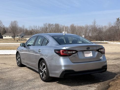 Used 2022 Subaru Legacy image 3